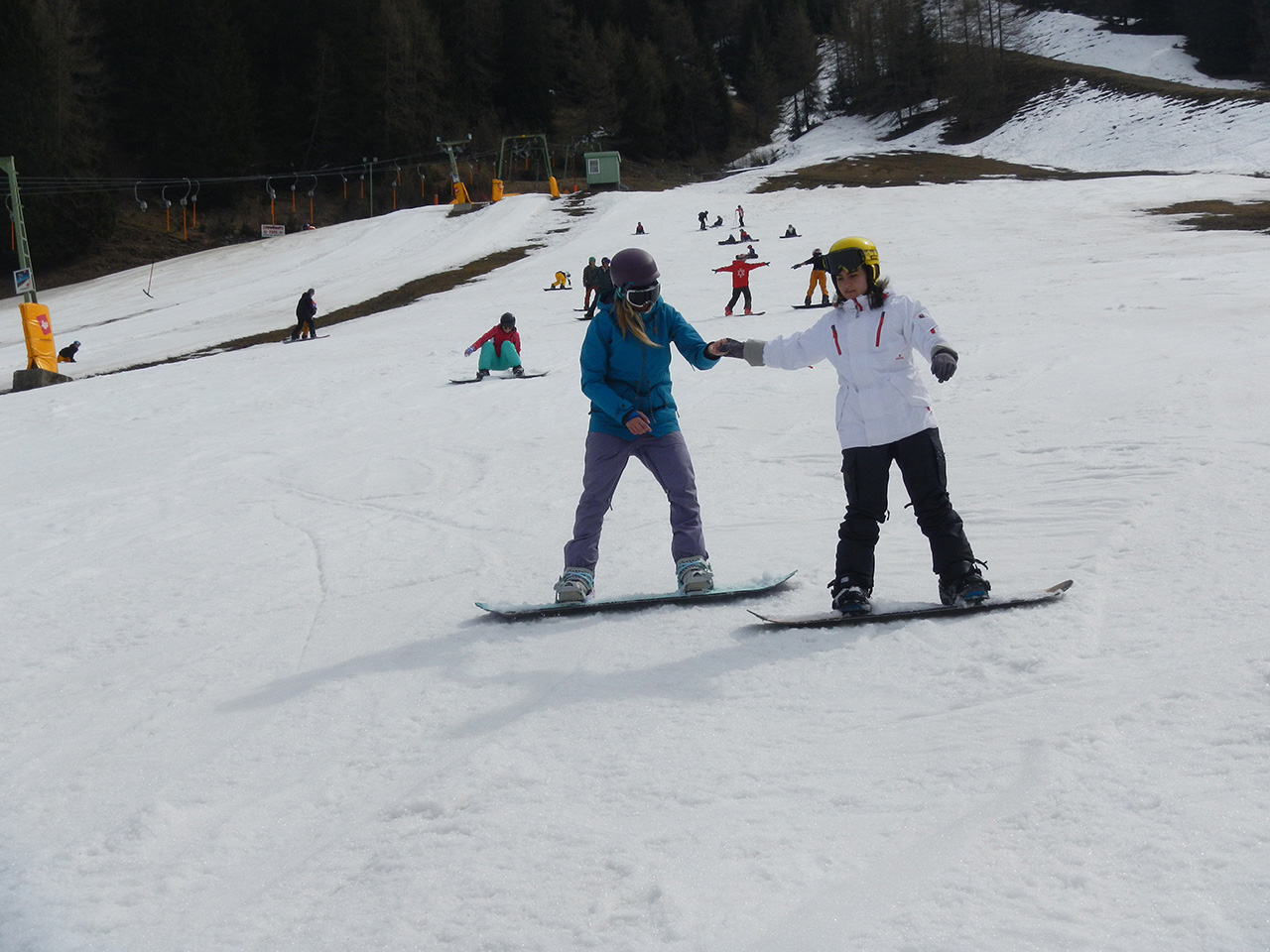 Dank "Chill" können die Mädels und Jungs zum ersten Mal aufs Snowboard steigen | © Burton