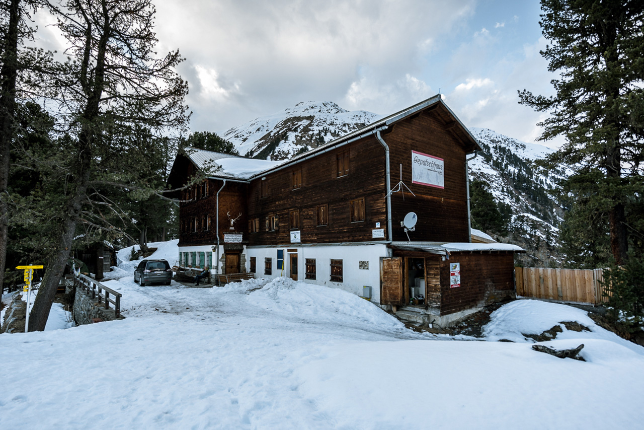 Die ältestes Alpenvereins-Hütte Österreich: Das Gepatschhause | © The Choice/Chris Riefenberg