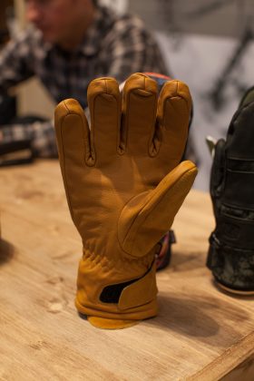 Pow Stealth GTX Glove, Brown