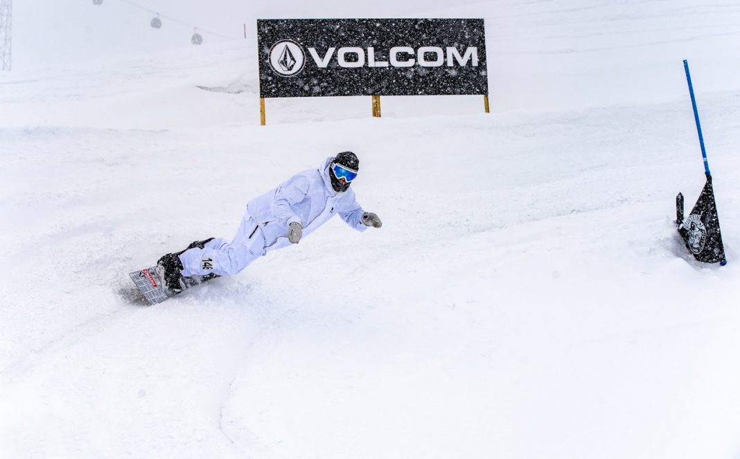 Prime-Snowboarding-Volcom-Kitzsteinhorn-Banked-01