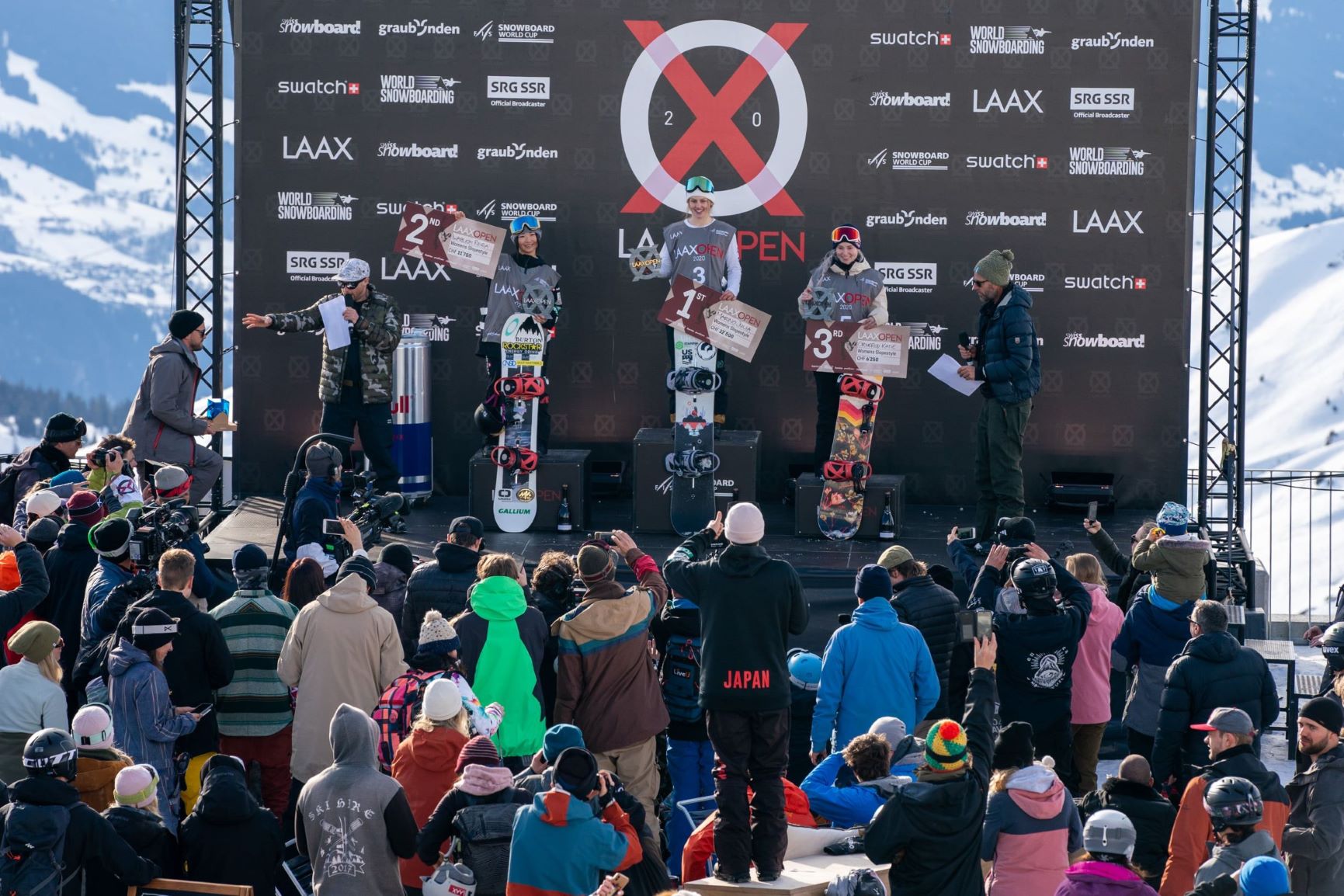 Laax Open Julia Marino und Seb Toots gewinnen Titel Prime Snowboarding