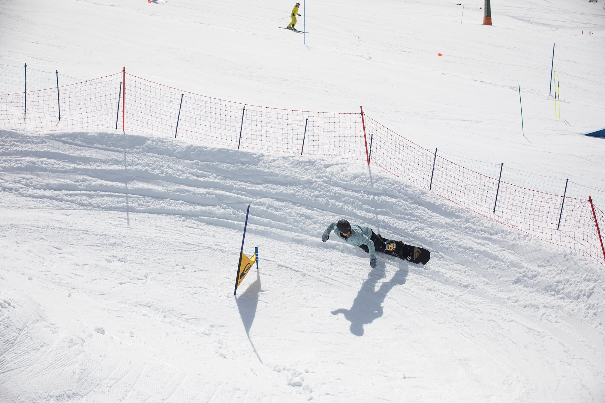 Landing-Snowboard-Banked-Slalom1